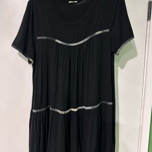 Black flowy tunic